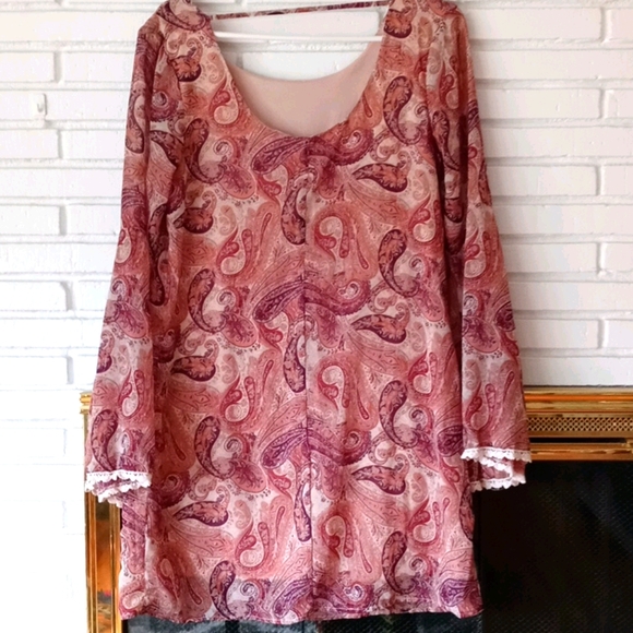 Bell sleeve Dress/Blouse - Picture 2 of 2